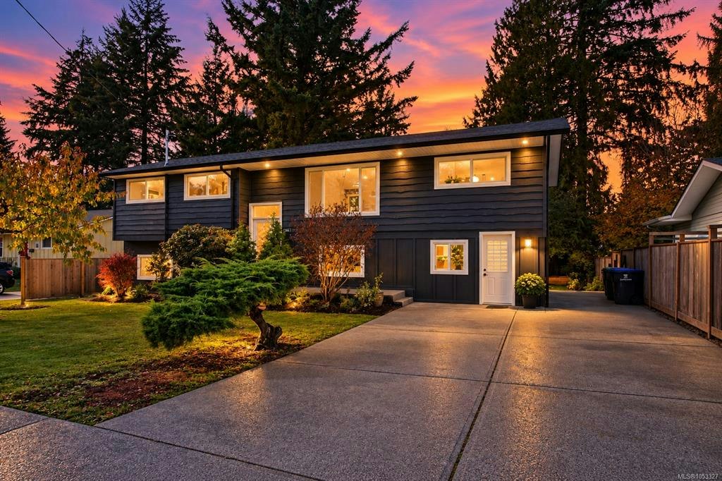 1561 Tull Avenue, Courtenay, BC, V9N 3J4