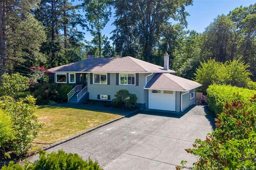 3990 Haro Road, Saanich, BC, V8N 4A9