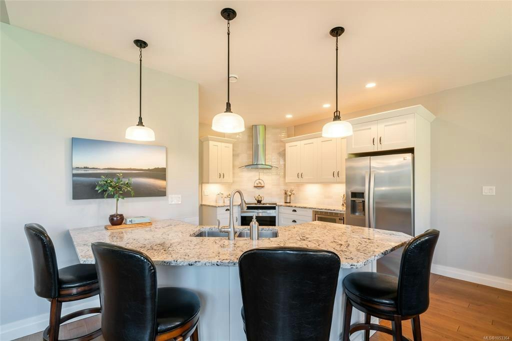 1043 Blue Water Place - 5