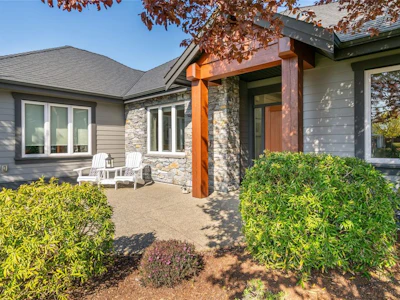 1043 Blue Water Place - 2