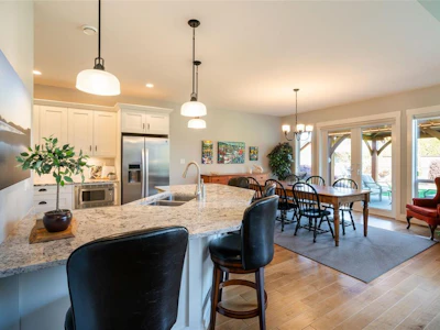 1043 Blue Water Place - 4