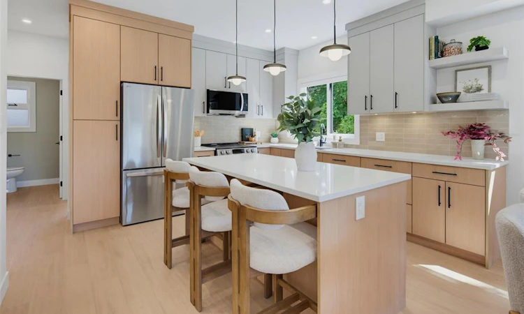 976 Siskin Ridge