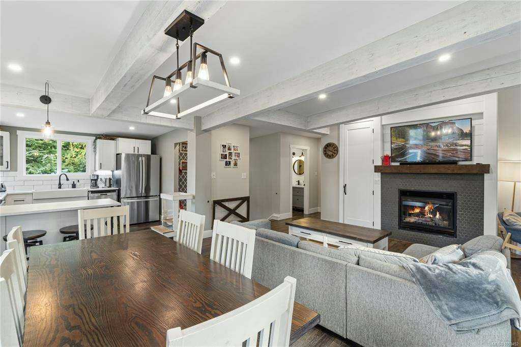 1518 Pacific Crescent - 3