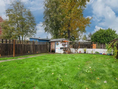 A-2276 Urquhart Avenue - 3