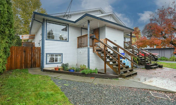 A-2276 Urquhart Avenue