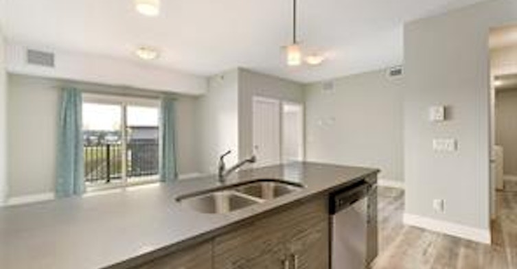 309-5840 Newman Boulevard, Lasalle, ON, N9J 0E2 - 9