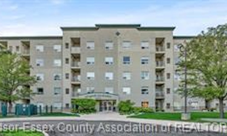 511-5000 Wyandotte Street East