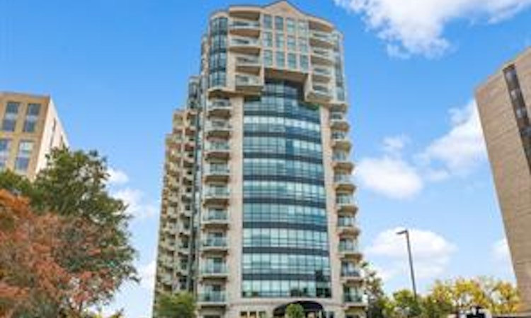 304-4789 Riverside Drive