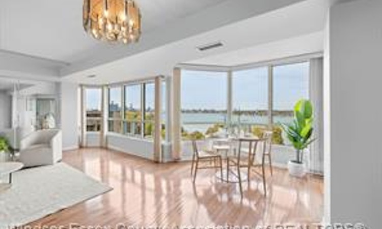 901-3601 Riverside Drive