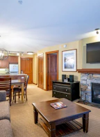 207 G3 4653 Blackcomb Way