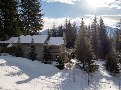8648 Lakewood Court - 2