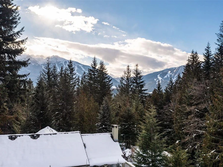 8648 Lakewood Court, Whistler, BC, V8E 0G1 - 4