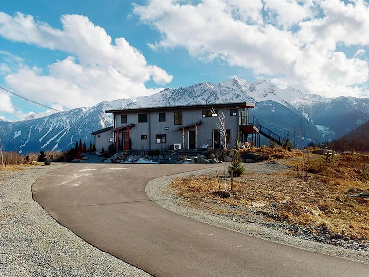1380 Collins Road, Pemberton, BC, V0N 2L0 - 3