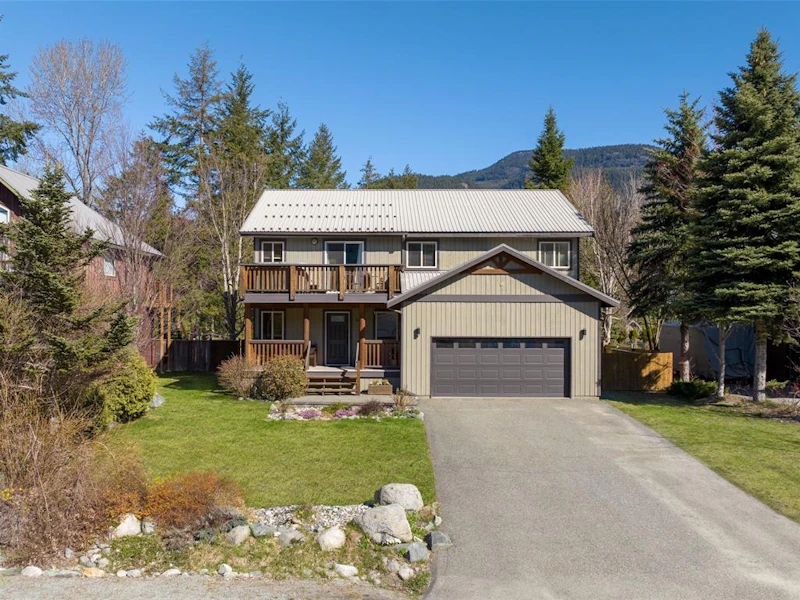 1479 Hemlock Street, Pemberton BC V0N 2L1
