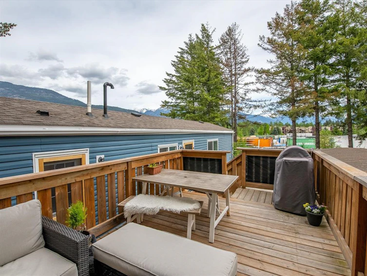 5-7370 Highway 99, Pemberton, BC, V0N 2L1 - 17