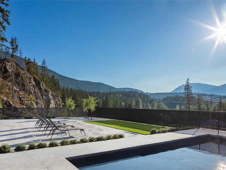 9228 Wedgemount Plateau Drive, Whistler, BC, V8E 1M1 - 15