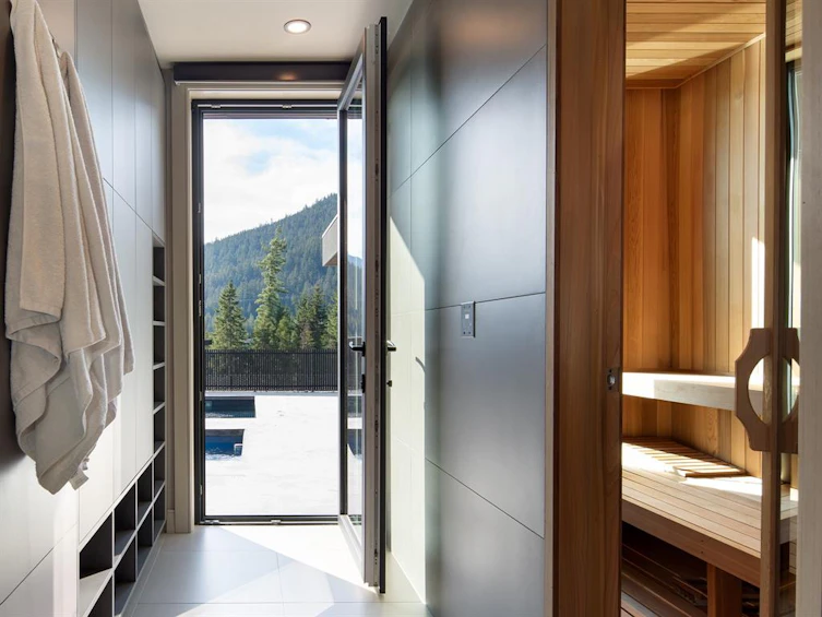 9228 Wedgemount Plateau Drive, Whistler, BC, V8E 1M1 - 17