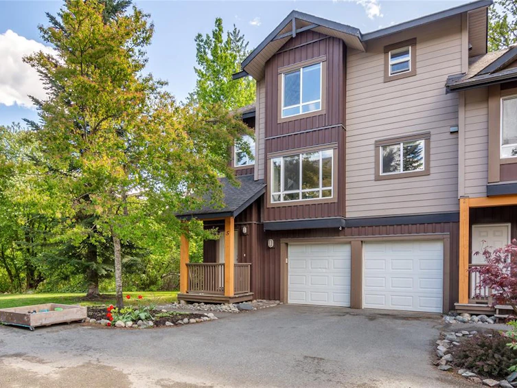 5-7400 Arbutus Street, Pemberton, BC, V0N 2L1