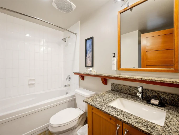 424-2036 London Lane, Whistler, BC, V8E 0N7 - 18