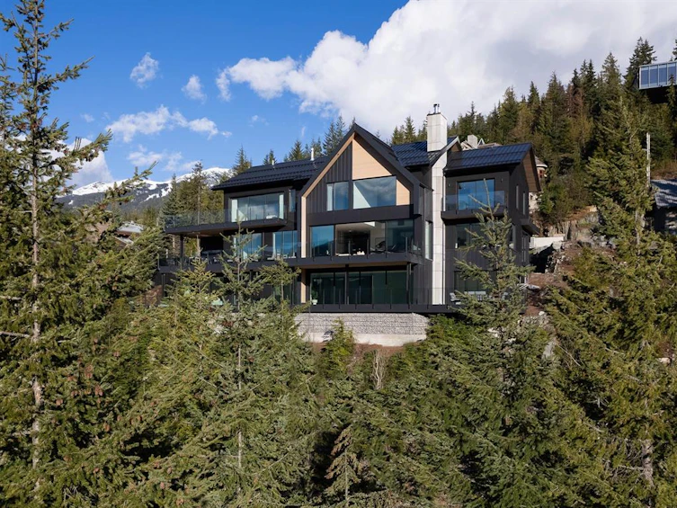 3824 Sunridge Drive, Whistler, BC, V8E 0W1 - 24