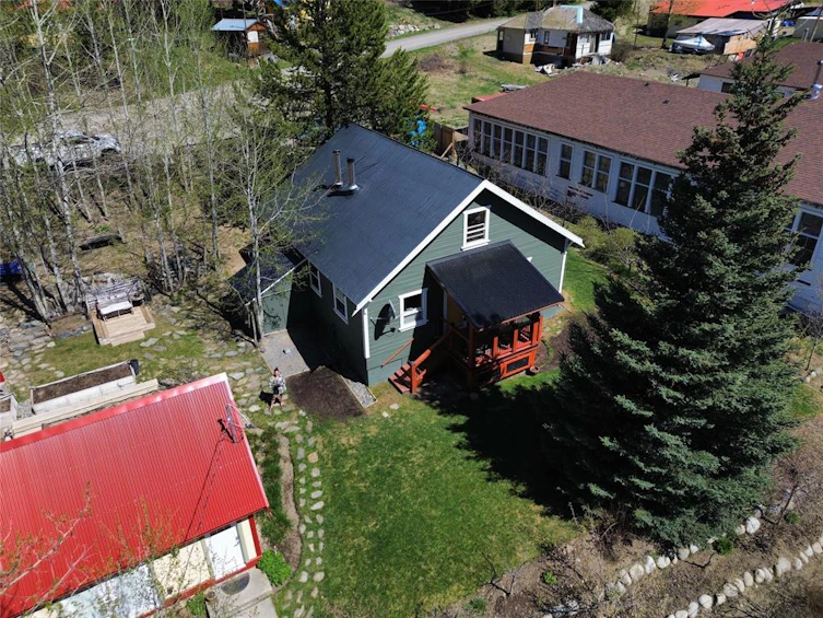 3854 Pioneer Road, Pemberton, BC, V0K 1P0 - 3