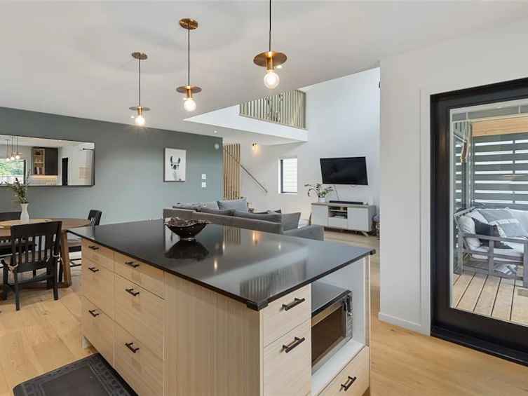 2008 Tiyata Boulevard, Pemberton, BC, V0N 2L0 - 10