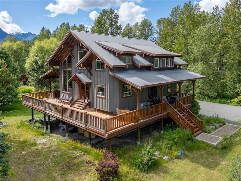 7497 Urdal Road, Pemberton BC V0N 2L0