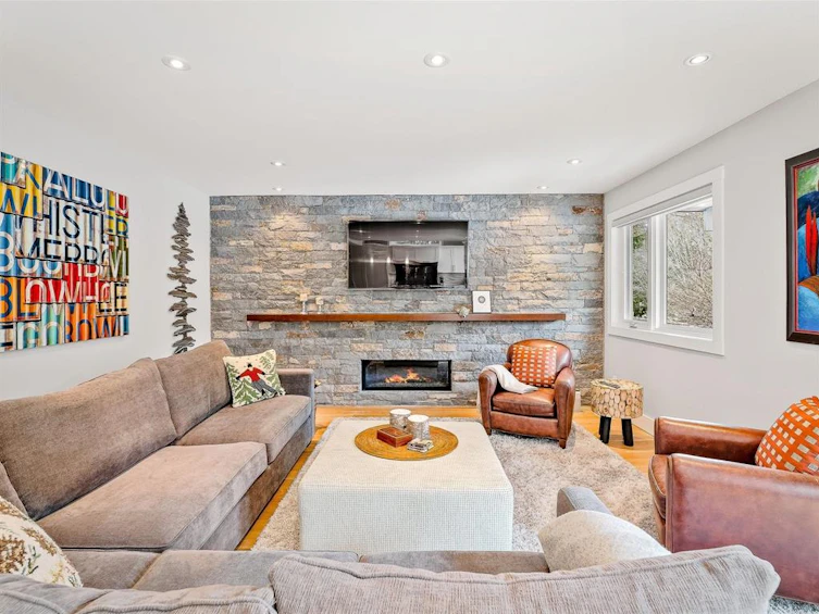 8419 Golden Bear Place, Whistler, BC, V8E 0J7 - 12