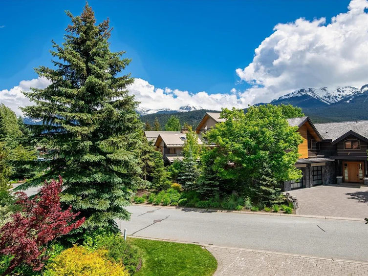 8419 Golden Bear Place, Whistler, BC, V8E 0J7 - 14