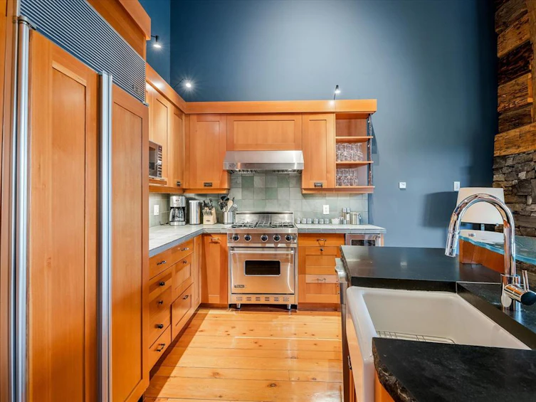 12A-2300 Nordic Drive, Whistler, BC, V8E 0A6 - 8