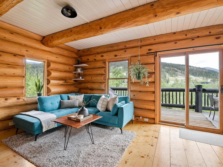 1755 Pinewood Drive, Pemberton, BC, V0N 2L3 - 4