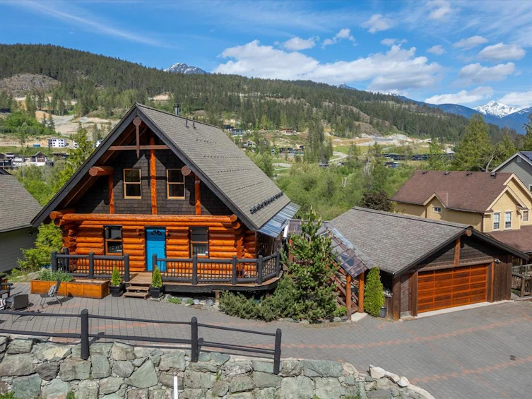 1755 Pinewood Drive, Pemberton, BC, V0N 2L3 - 30