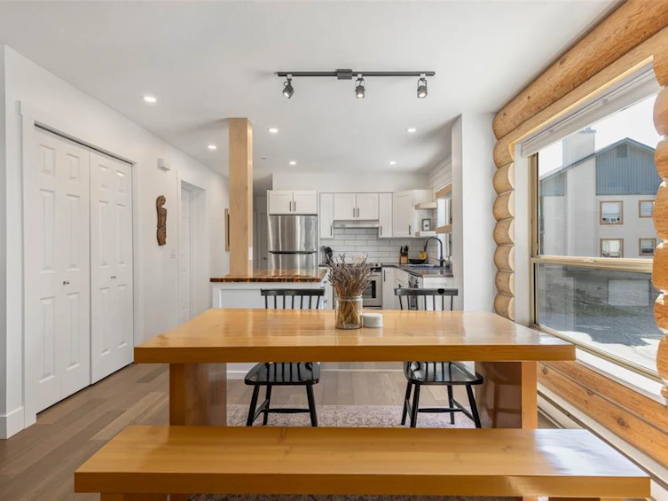7-7410 Flint Street, Pemberton, BC, V0N 2L1 - 7