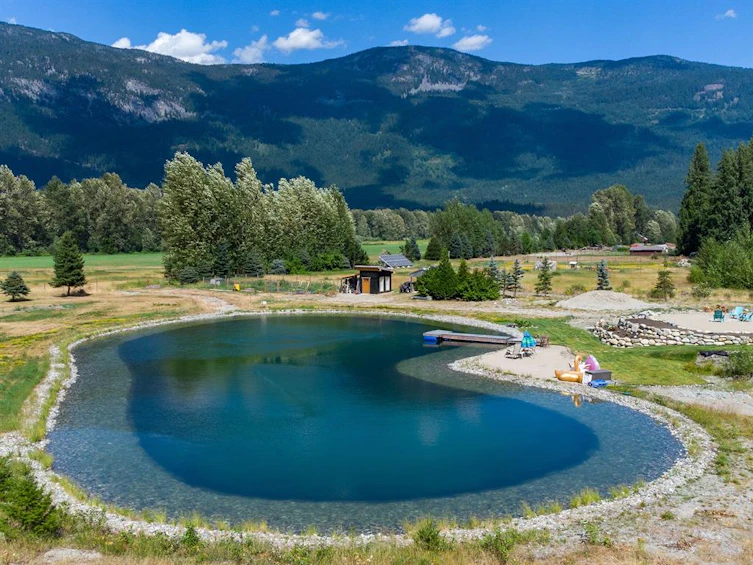 1015 Cedar Grove Road, Pemberton, BC, V0N 2L2 - 3