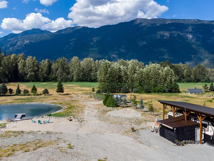 1015 Cedar Grove Road, Pemberton, BC, V0N 2L2 - 14
