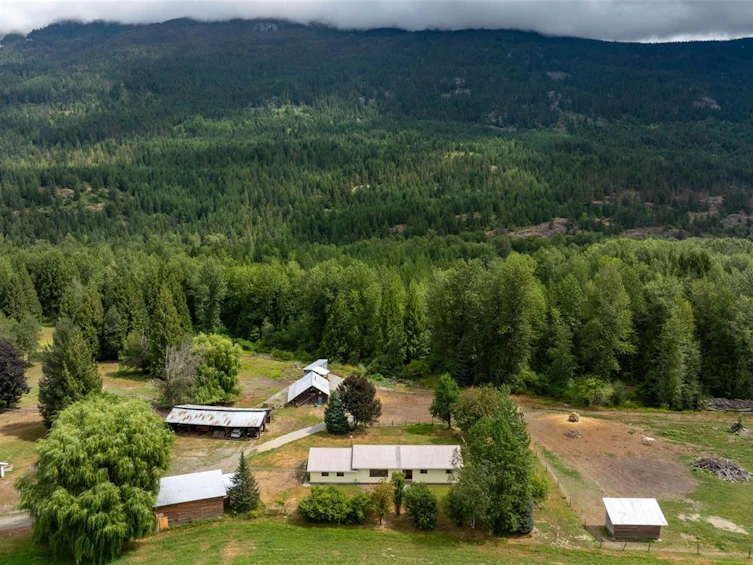 B-8988 Pemberton Meadows Road, Pemberton, BC, V0N 2L2 - 21