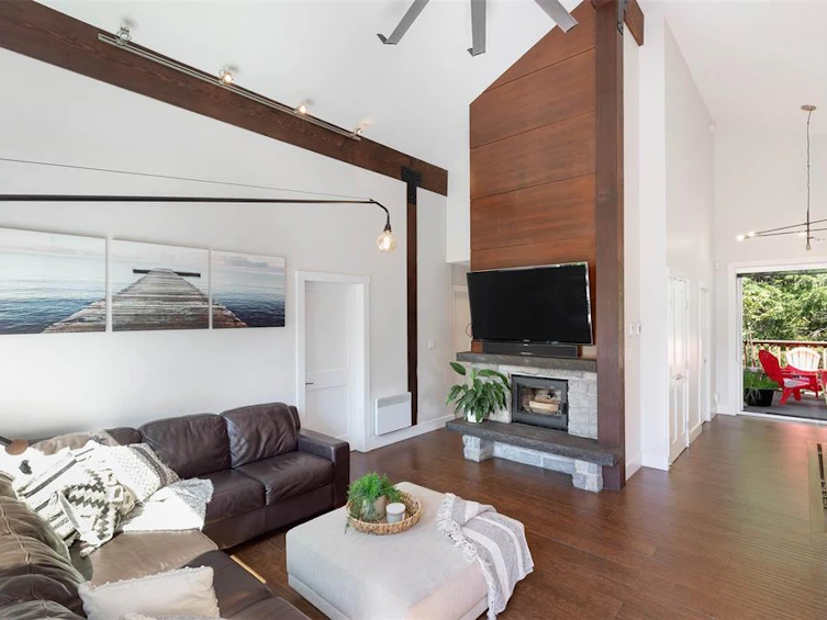 8313 Chalet Drive, Whistler, BC, V8E 0G3 - 6