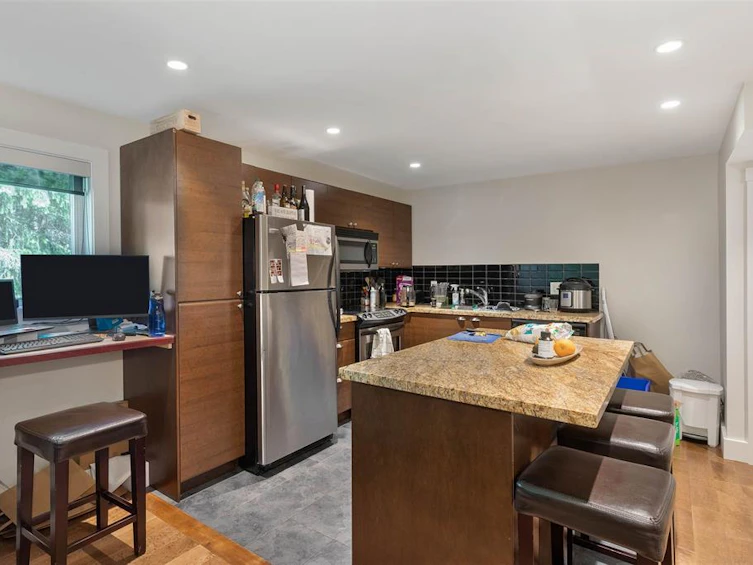 8313 Chalet Drive, Whistler, BC, V8E 0G3 - 28
