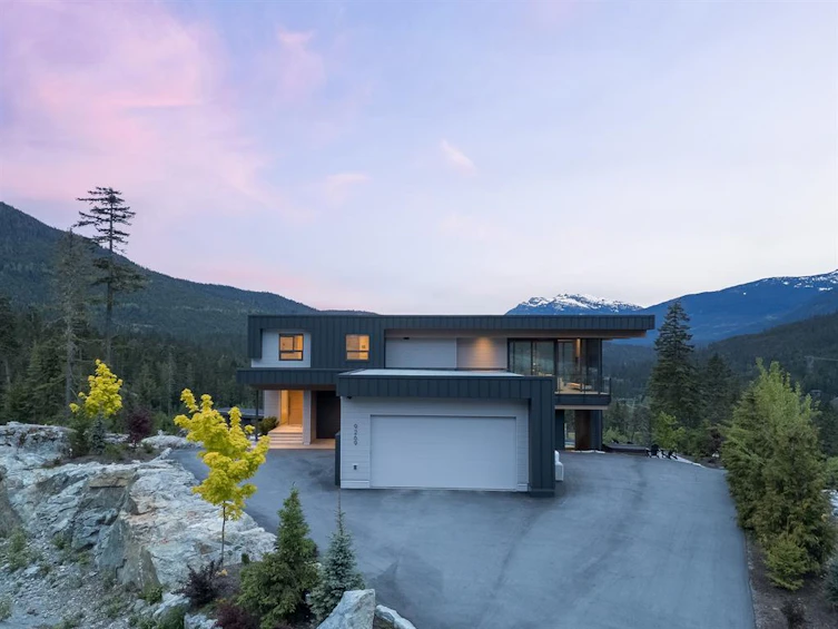 9269 Wedgemount Plateau Drive, Whistler, BC, V8E 1M1 - 30