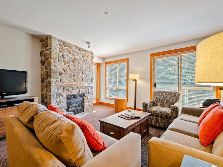321ABCD-2036 London Lane, Whistler, BC, V8E 0N7 - 2
