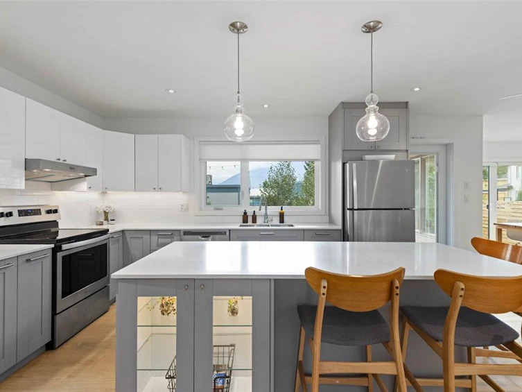 2015 Tiyata Boulevard, Pemberton, BC, V0N 2L0 - 8