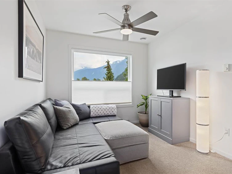 2015 Tiyata Boulevard, Pemberton, BC, V0N 2L0 - 26
