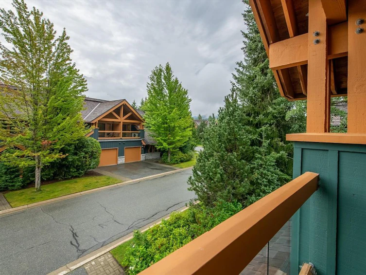 B-4807 Casabella Crescent, Whistler, BC, V8E 0Z4 - 7