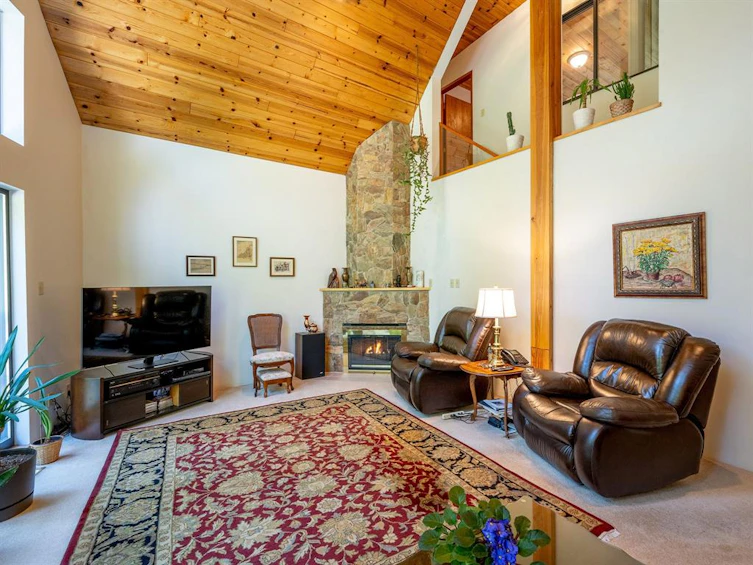 9340 Emerald Drive, Whistler, BC, V8E 0G5 - 2