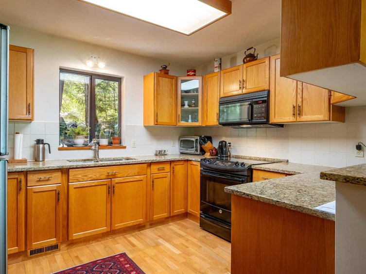 9340 Emerald Drive, Whistler, BC, V8E 0G5 - 9