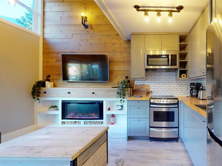 2-2130 Sarajevo Drive, Whistler, BC, V8E 0B5 - 3