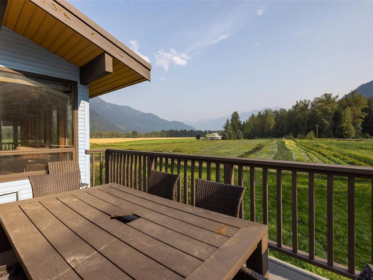 8184 Pemberton Meadows Road, Pemberton, BC, V0N 2L2 - 18