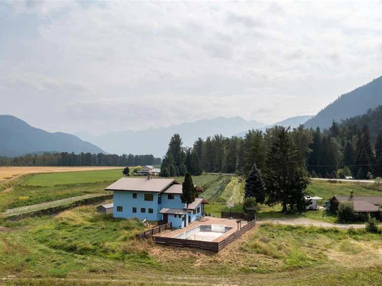 8184 Pemberton Meadows Road, Pemberton, BC, V0N 2L2 - 30