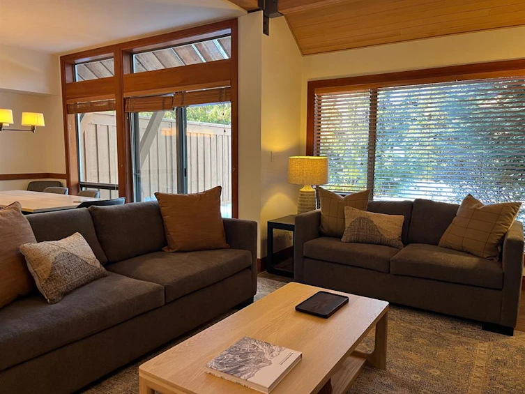 A-4743 Settabello Drive, Whistler, BC, V8E 0Z4 - 3
