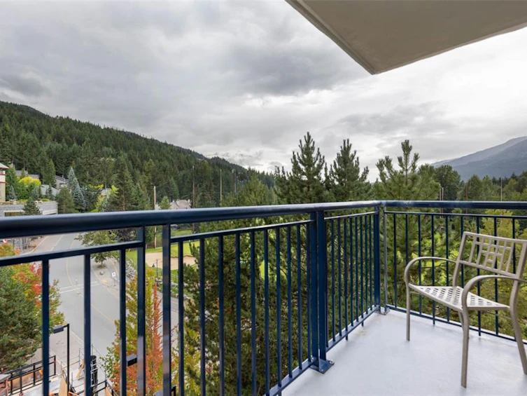 528+530-4050 Whistler Way, Whistler, BC, V8E 1H9 - 4